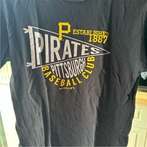 Pittsburgh Pirates Black T-Shirt